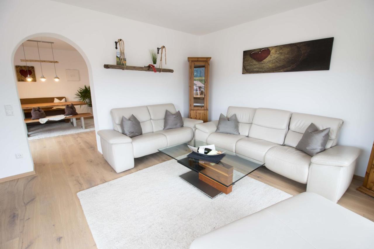 Ferienwohnung Lorenz ルーポルディング エクステリア 写真