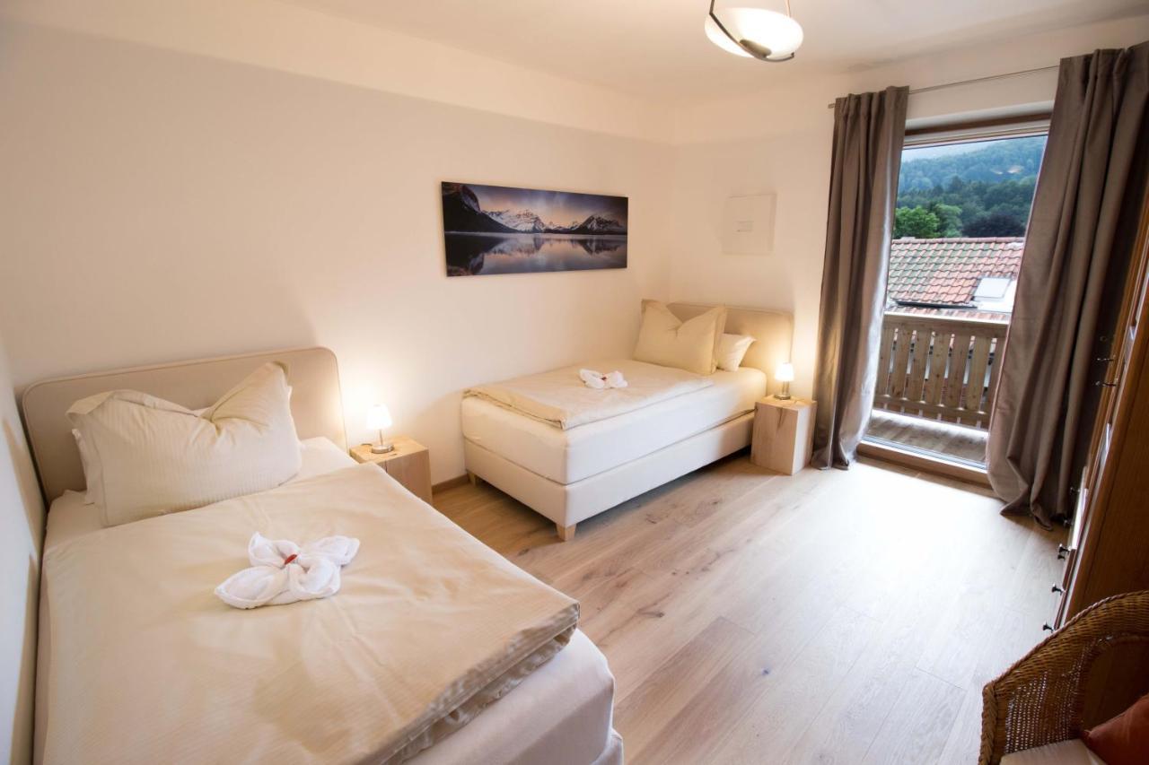 Ferienwohnung Lorenz ルーポルディング エクステリア 写真